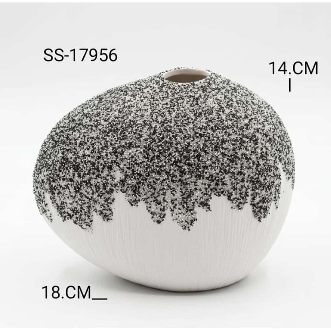 Small White Pampas Ceramic Vase preview image 2