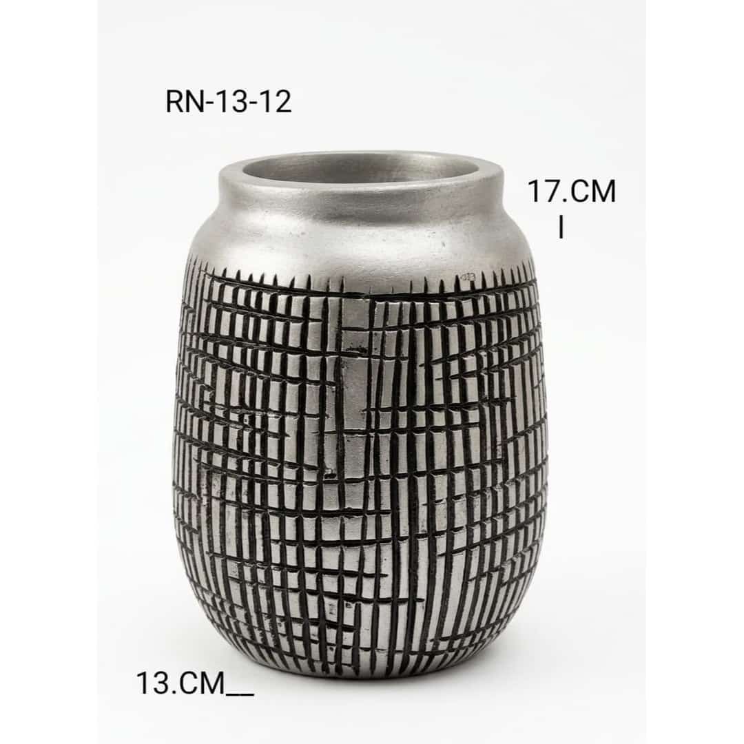 Silver-Tone Grid Texture Vase preview image 2