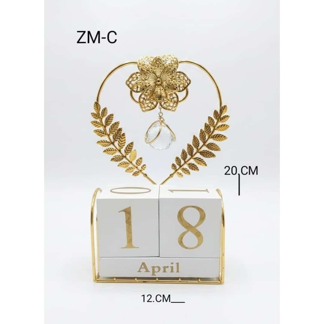 Gold Floral Block Desk Calendar preview image 2