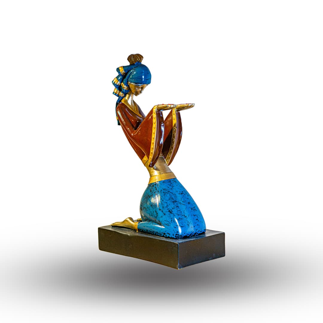 Sapphire Reverie Figurine image 1
