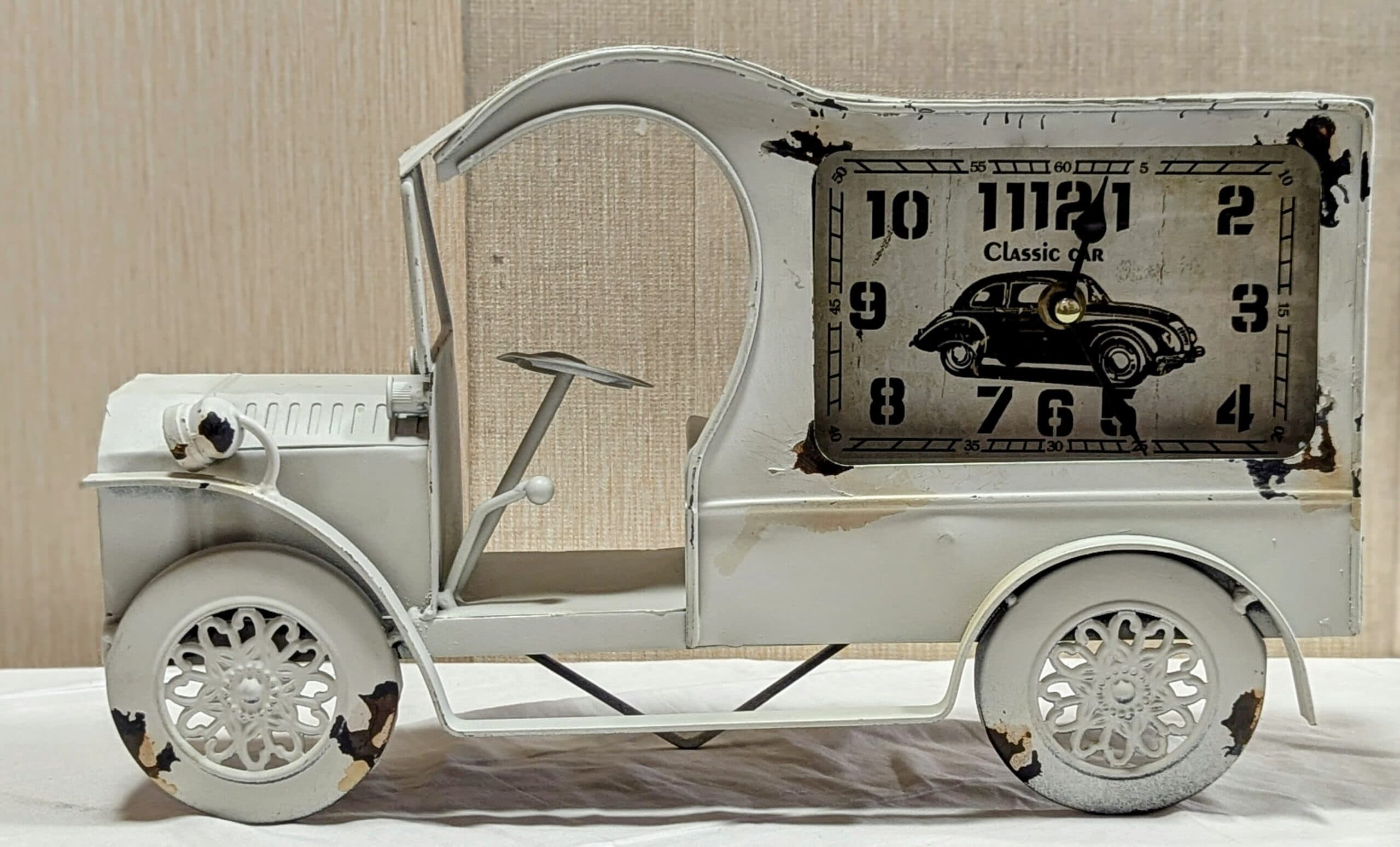 Metallic Vintage Car Metal Table Clock image 1