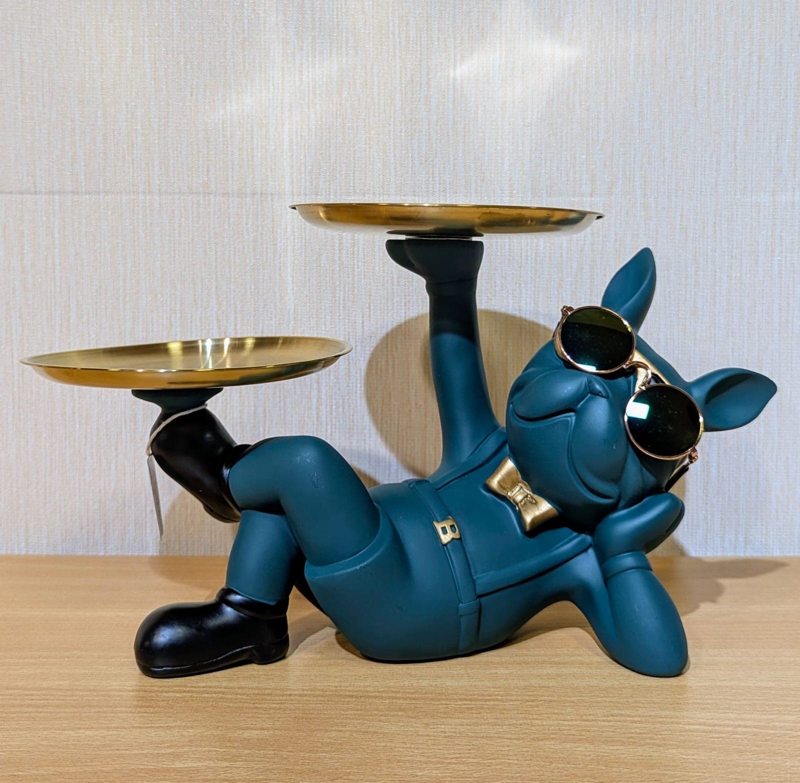 Lazy BullDog image 1