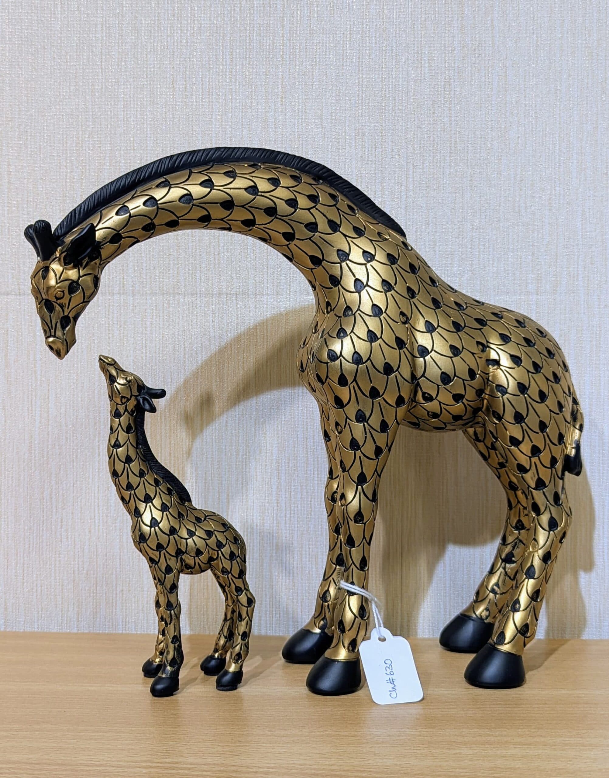 Golden Giraffe (2 PCs Set) image 1