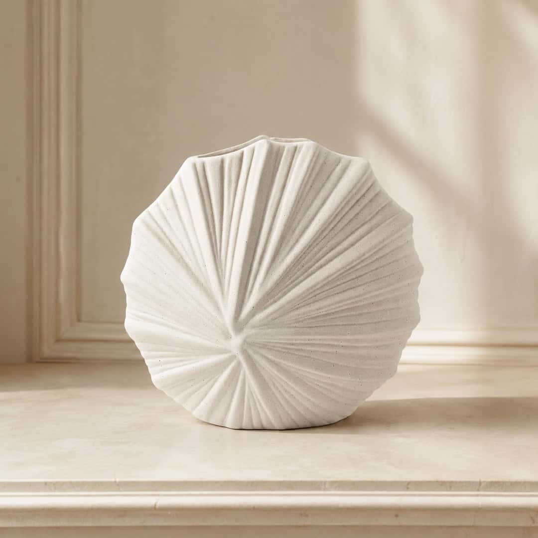 White Shell-Texture Ceramic Vase
